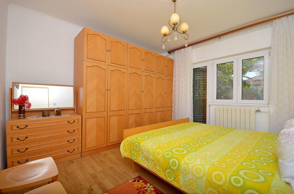 Apartments Branko Vodice Exterior foto
